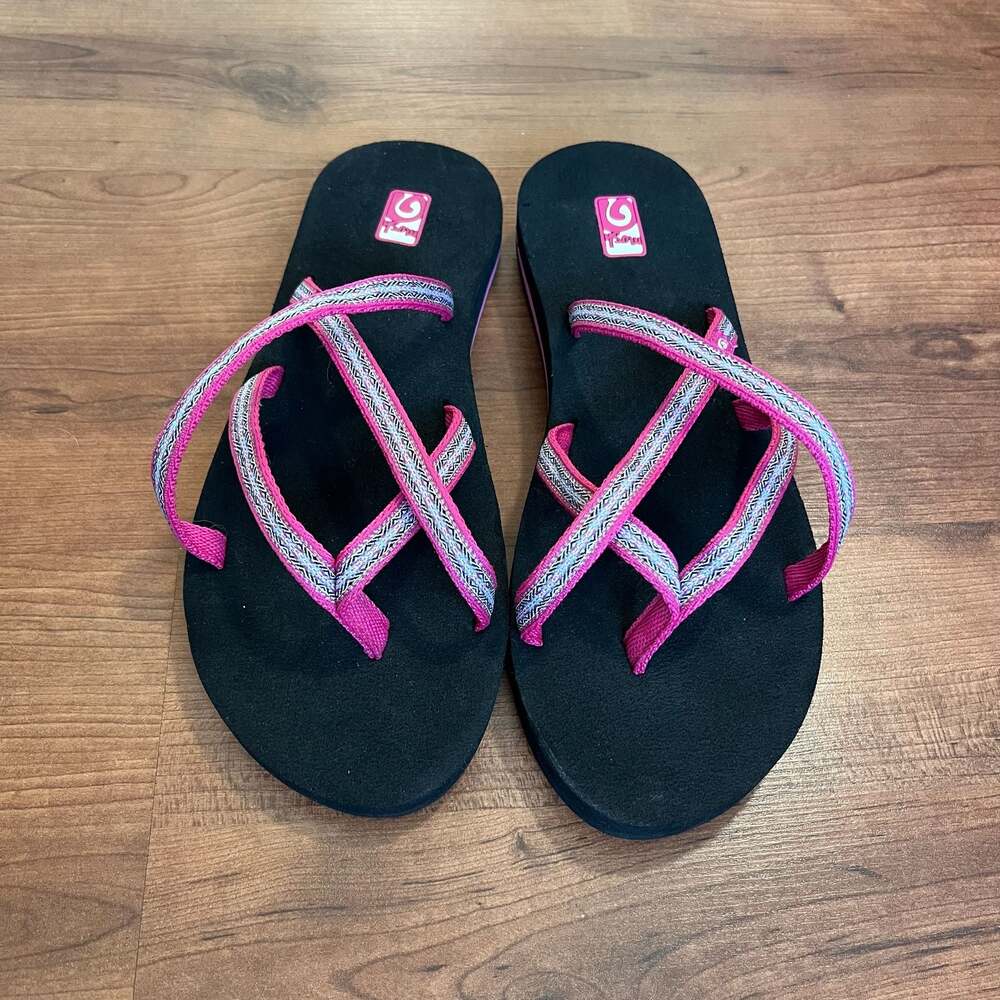 Teva Olowahu Mush Women's Strappy Flip-Flop Sandals Black and Pink Size 10